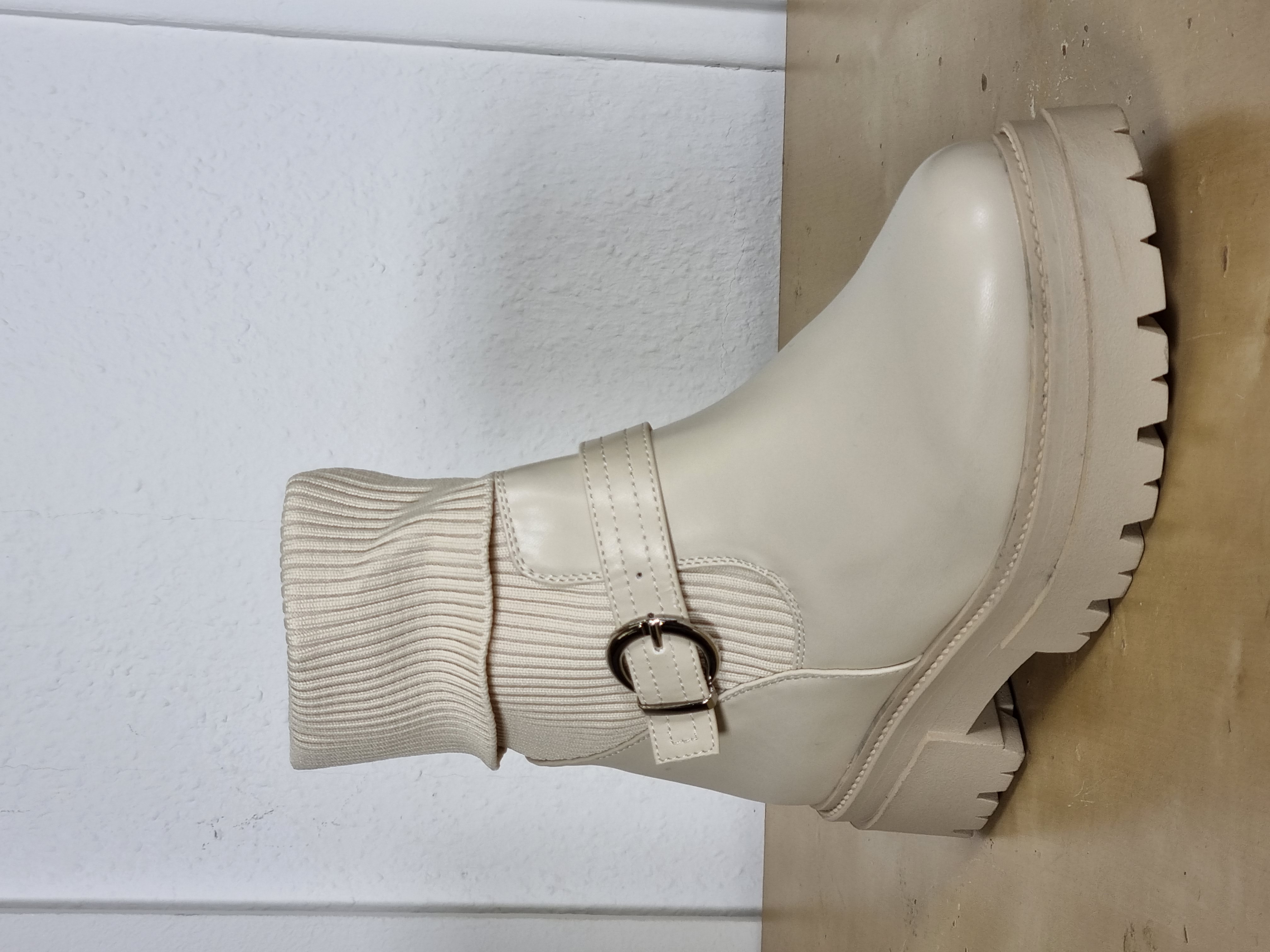 Stiefelette